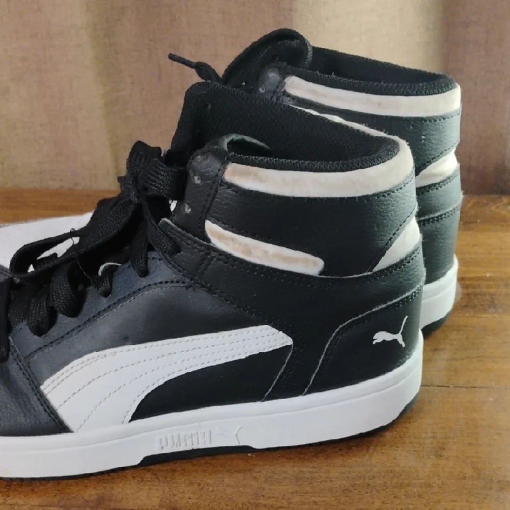 Puma Black and White High-Top Sneakers - Picture 2 of 4
